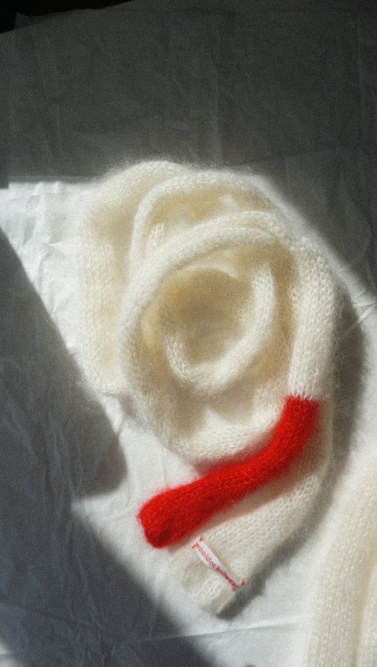 Small skinny white mohair scarf with bright red tip