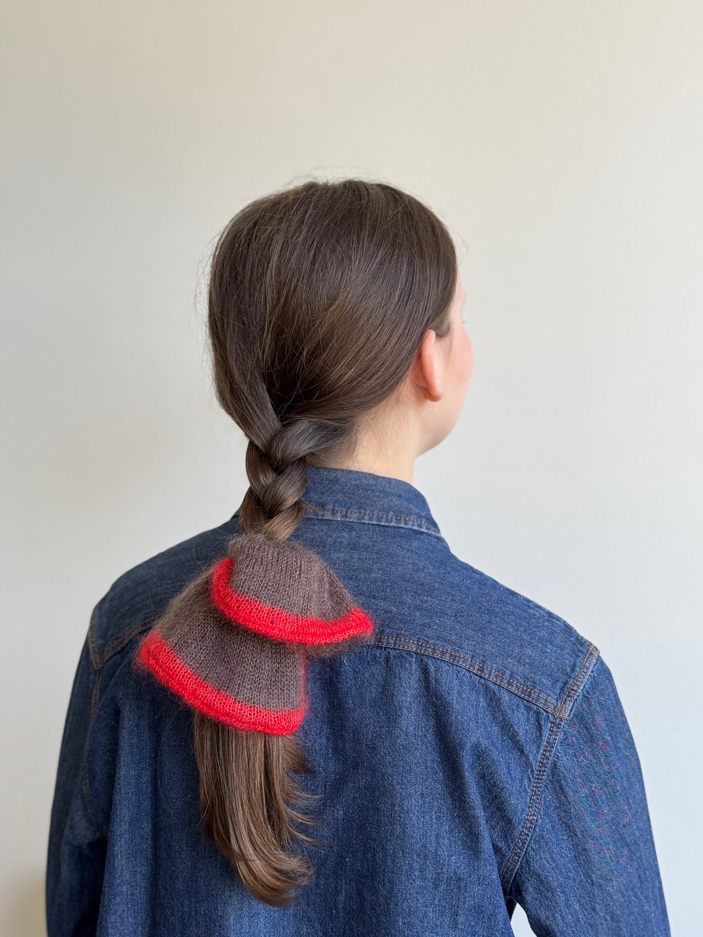 Brown knitted  mohair scrunchie with bright red trim