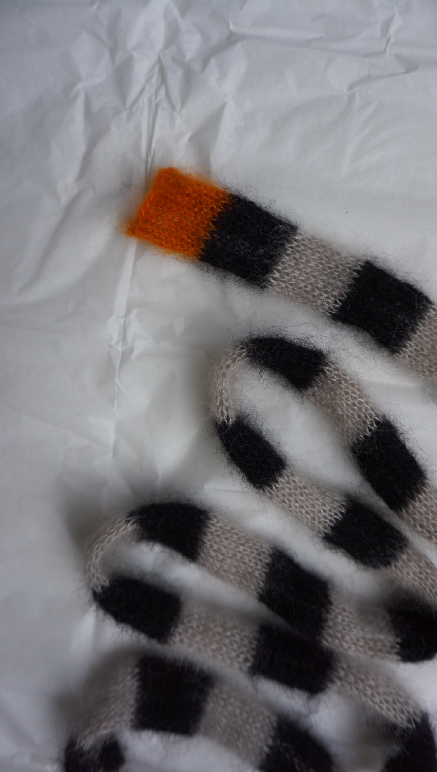 Mini skinny mohair scarf black beige stripes with orange tip