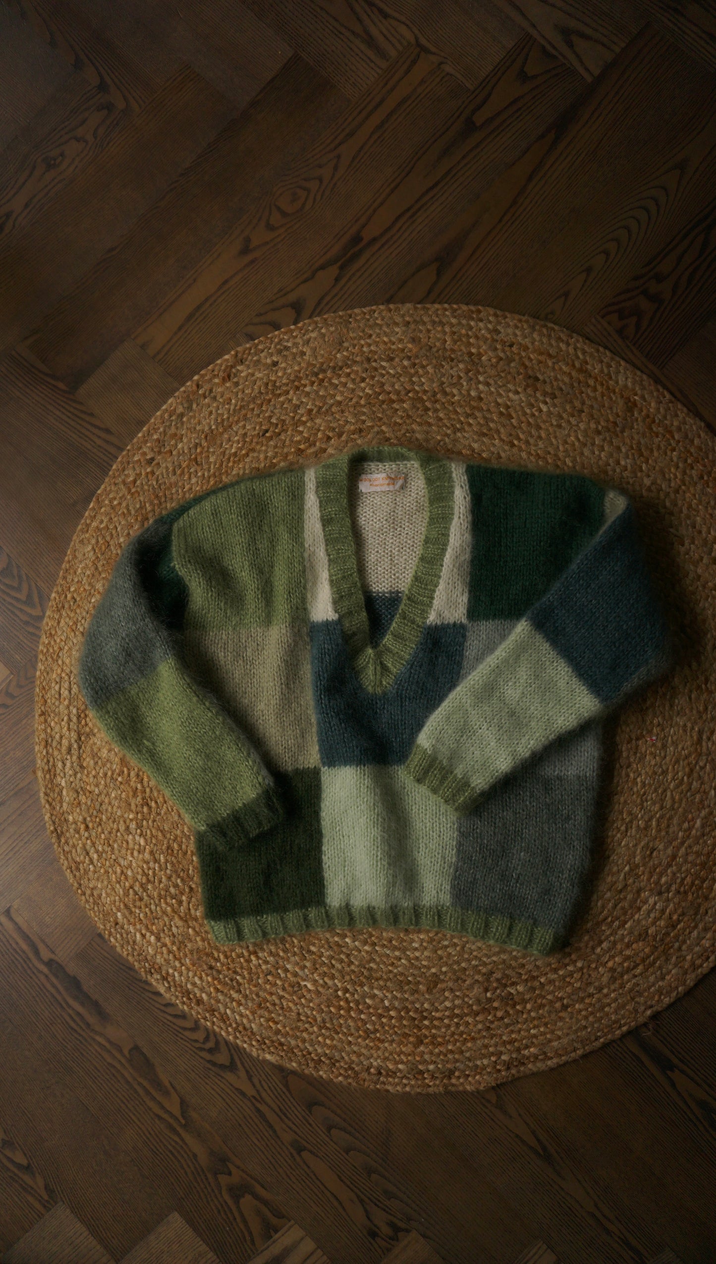 Knitted mohair v-neck sweater in green shade squares