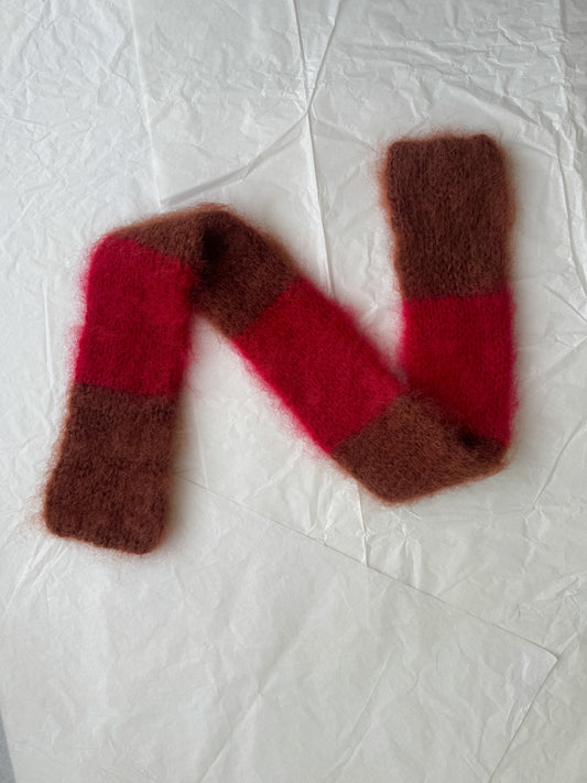 LEO scarf red brown stripes