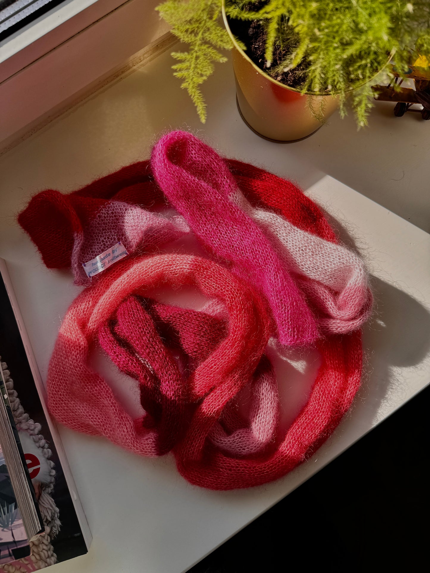 Skinny mohair scarf in pink shades