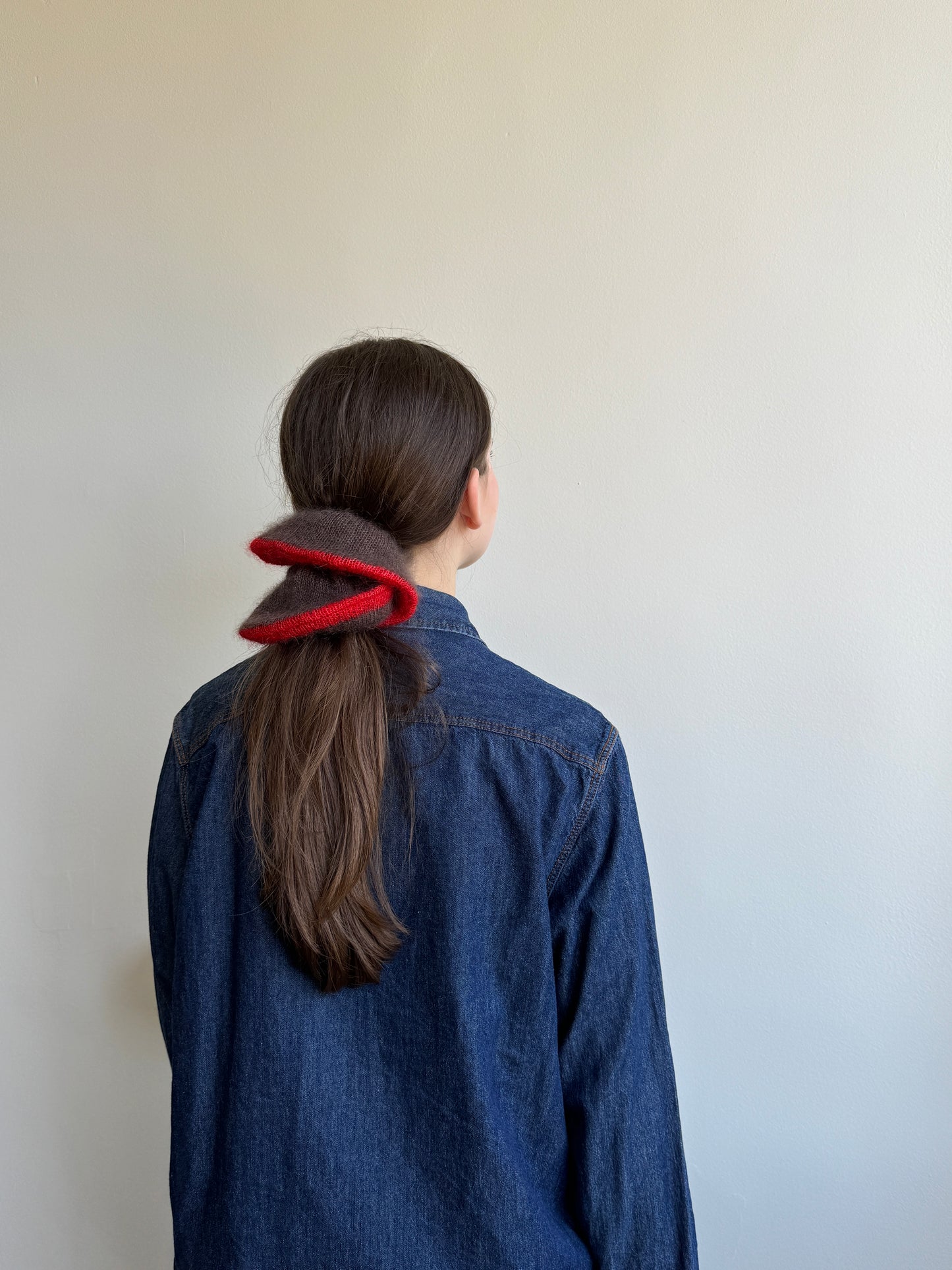 Blue knitted mohair scrunchie with bright green trim