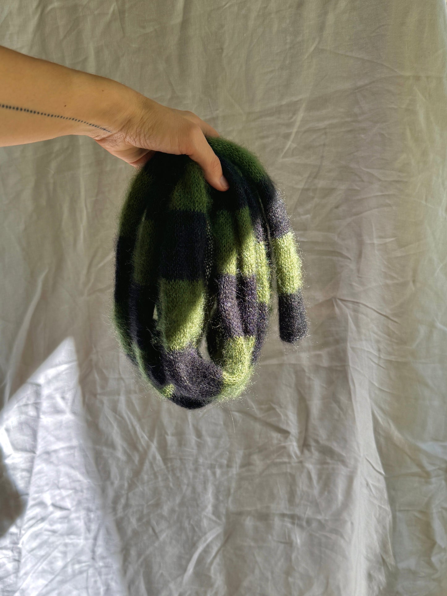 Skinny long mohair scarf in dark green and black