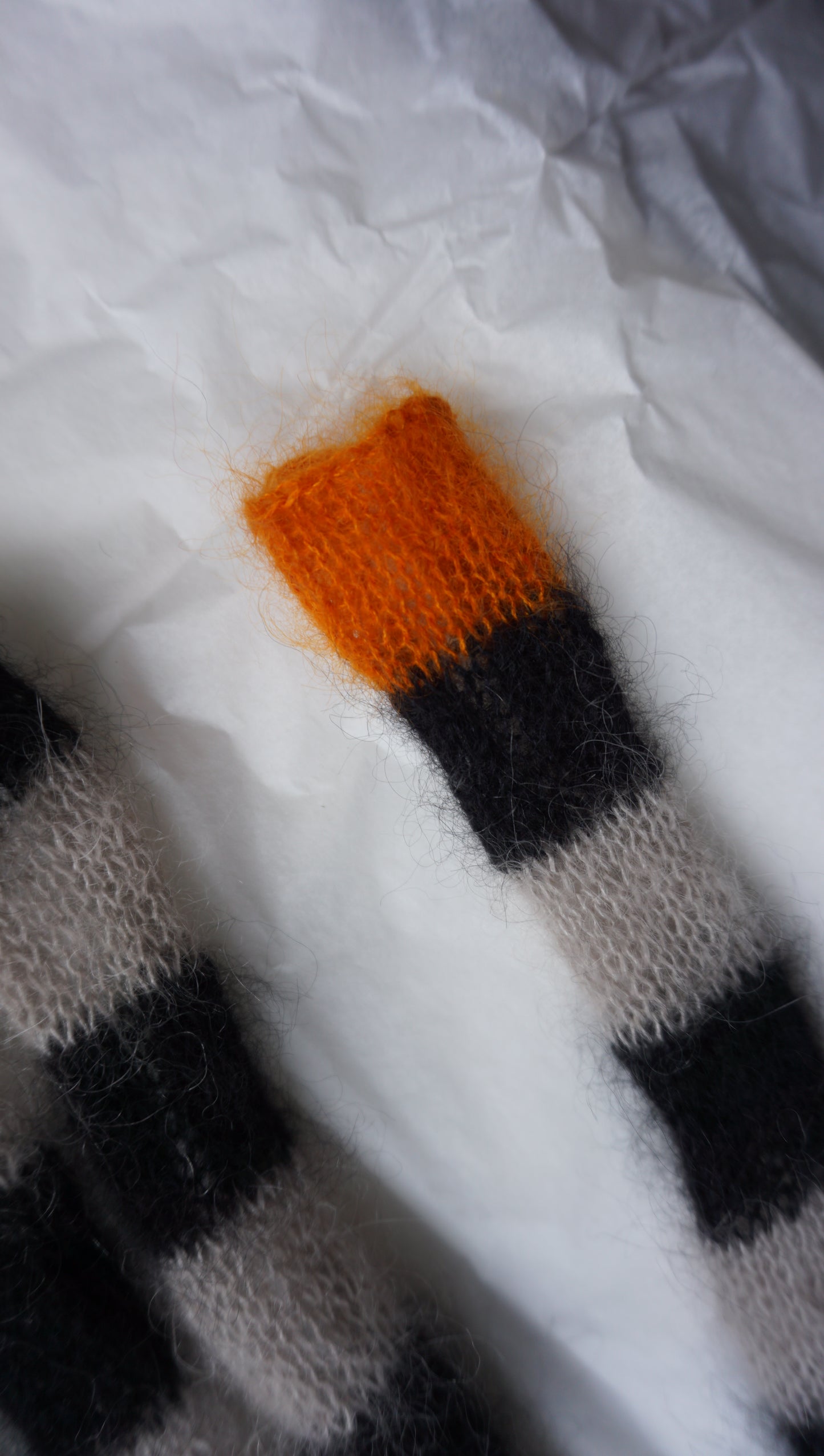 Mini skinny mohair scarf black beige stripes with orange tip