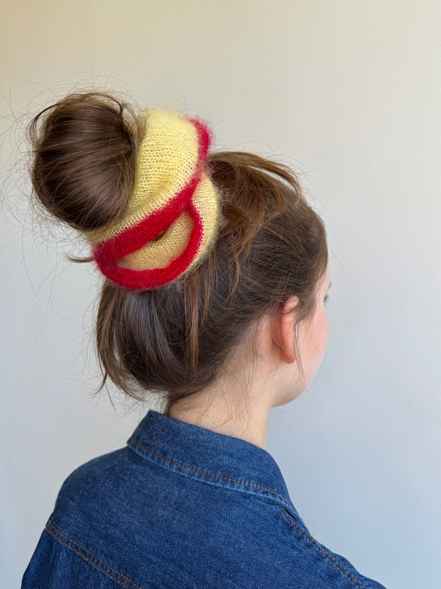 Blue knitted mohair scrunchie with bright green trim