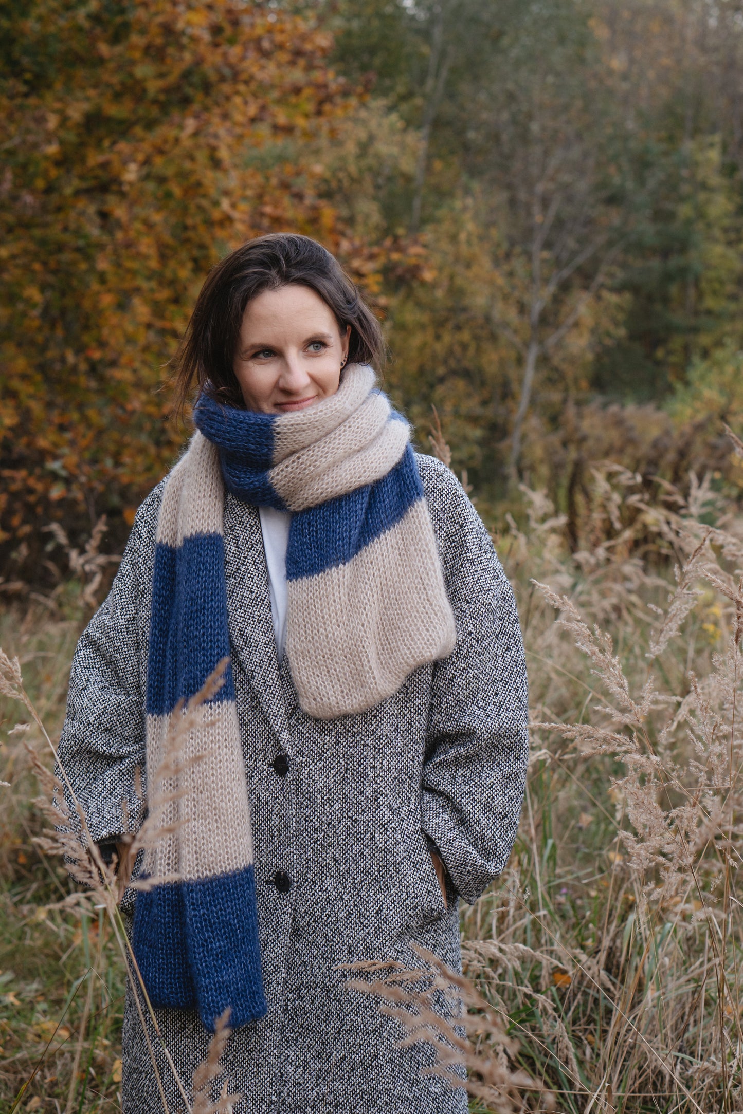 Big soft mohair scarf dark blue and beige