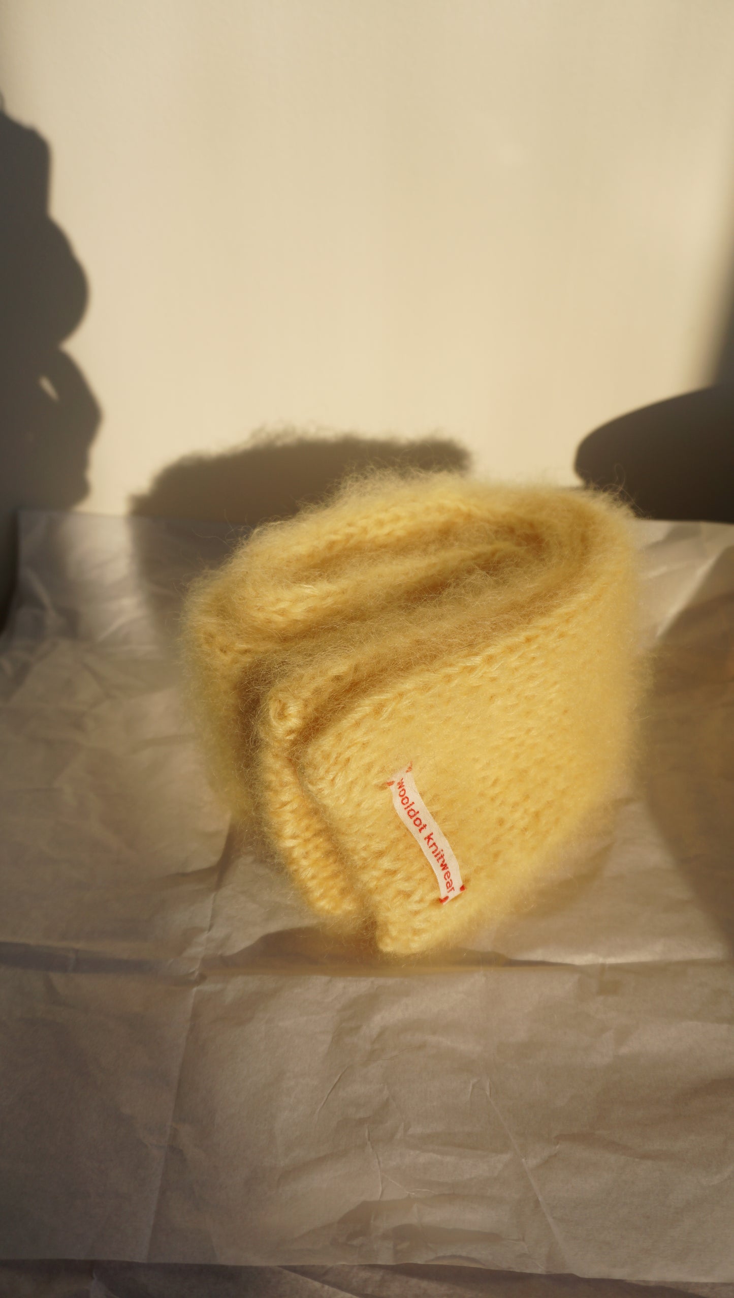 LEO scarf light yellow