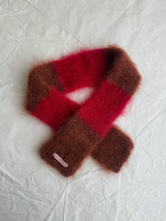 LEO scarf red brown stripes
