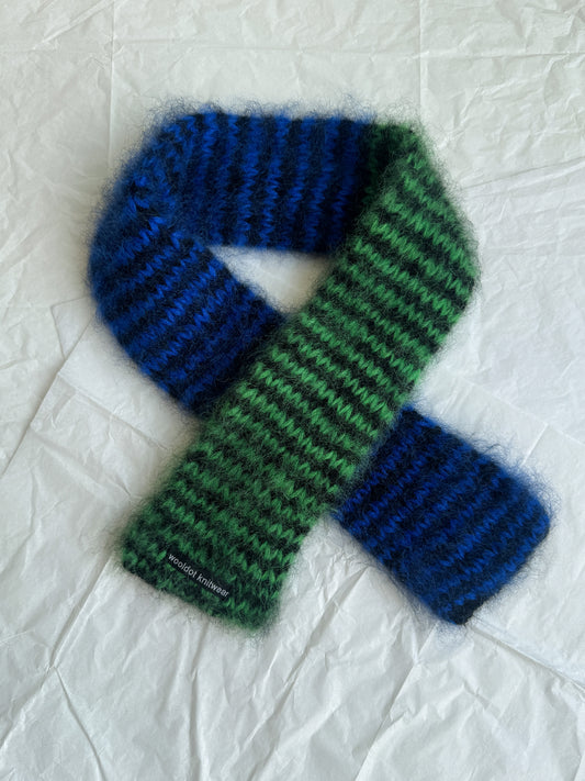 LEO scarf black green blue