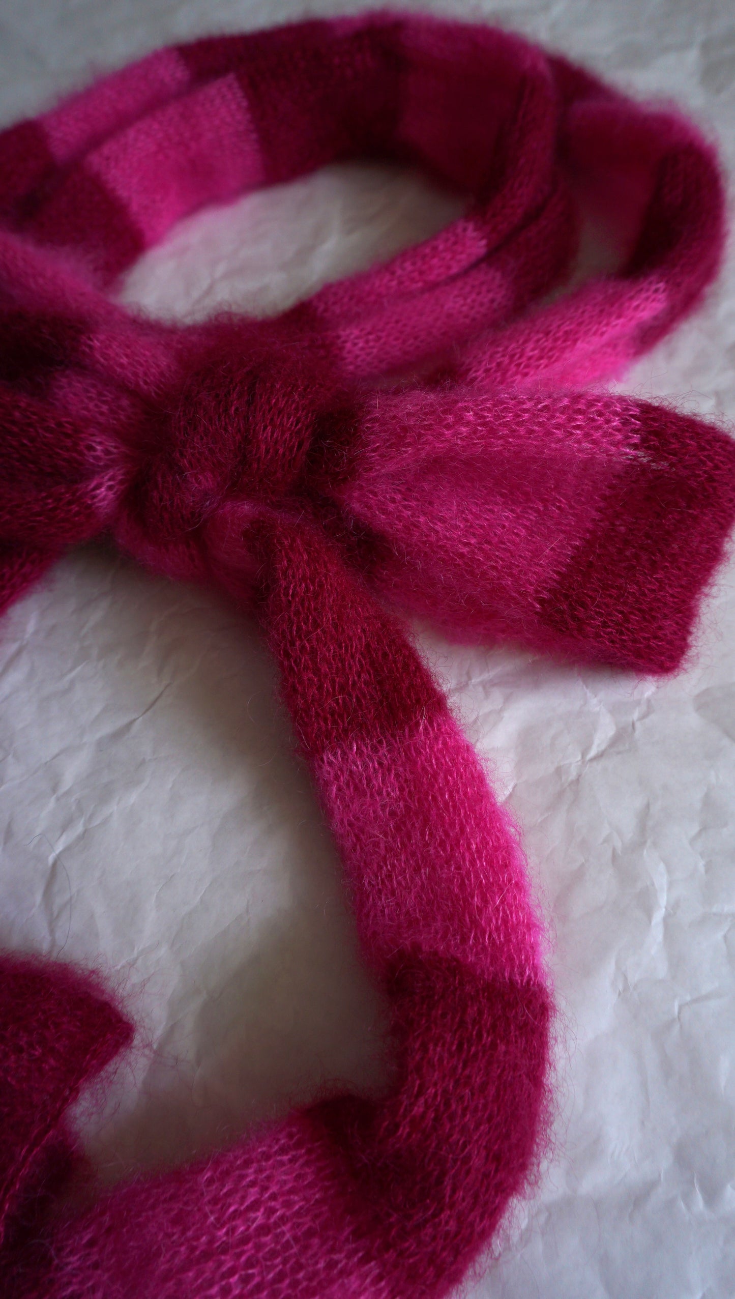 Skinny long mohair scarf in bordo and bright pink