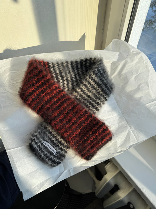 LEO scarf brown black white