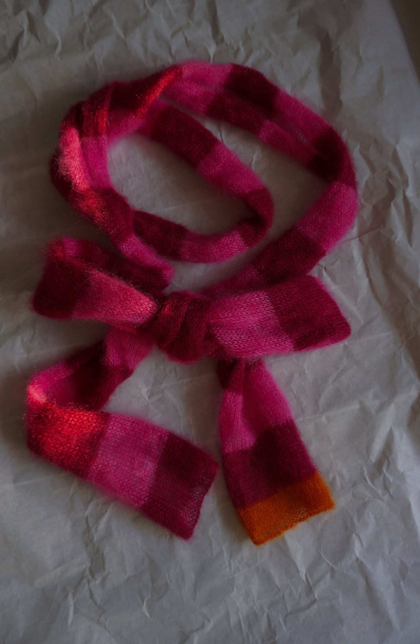 Skinny long mohair scarf in bordo and bright pink