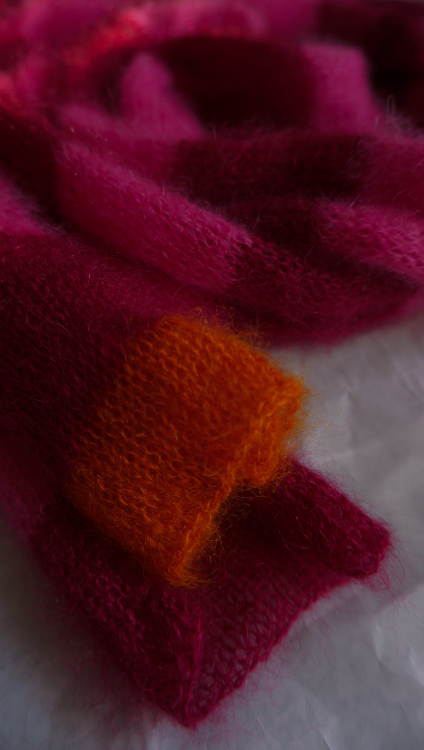 Skinny long mohair scarf in bordo and bright pink