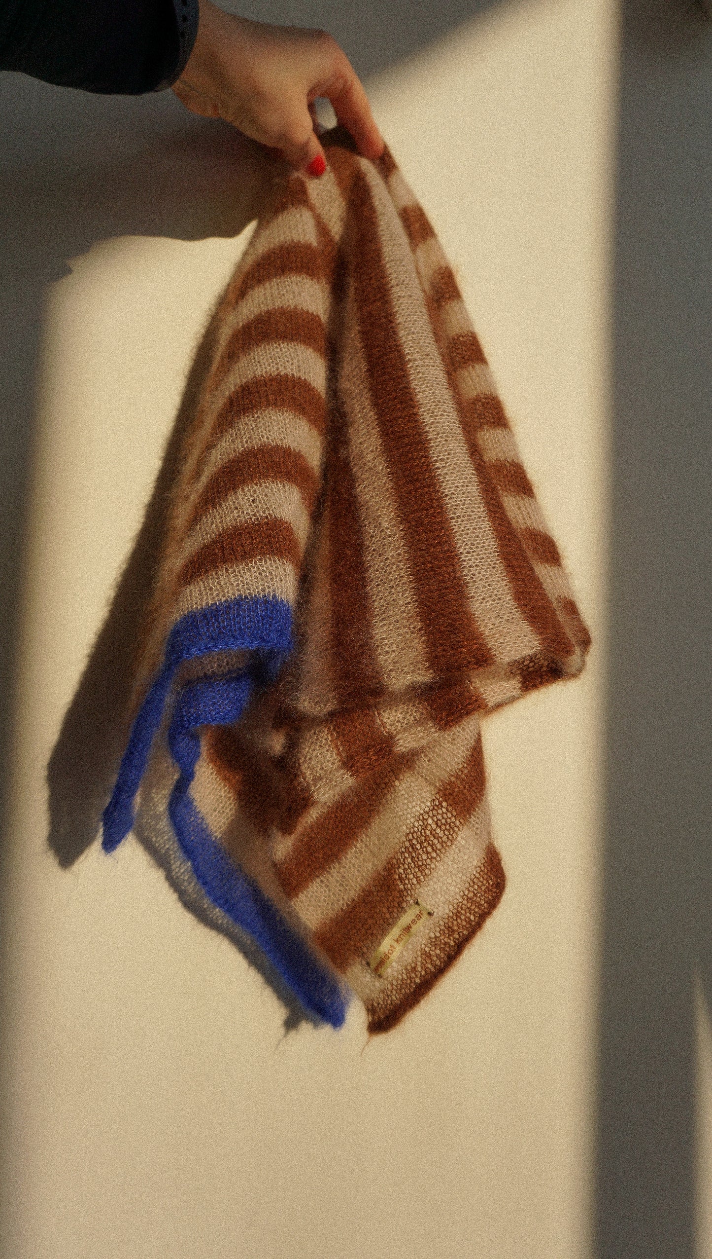 Head scarf sand brown with cobalt blue