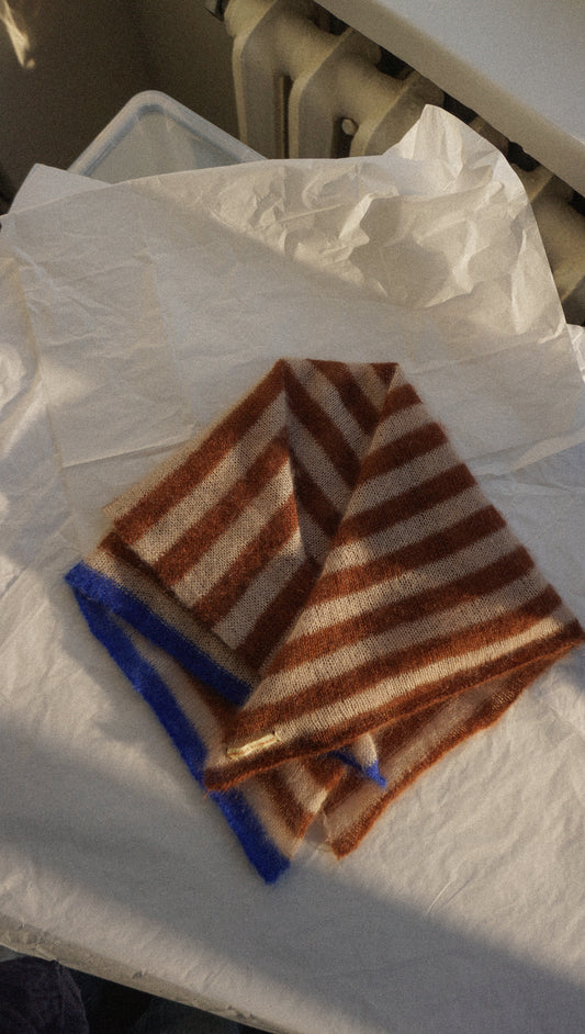 Head scarf sand brown with cobalt blue