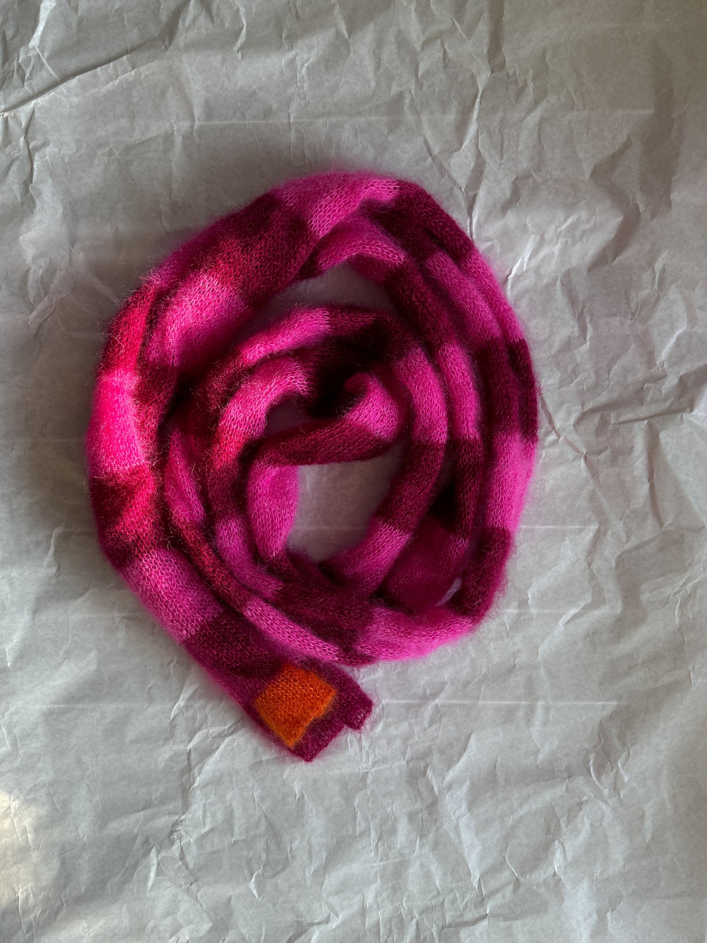 Skinny long mohair scarf in bordo and bright pink