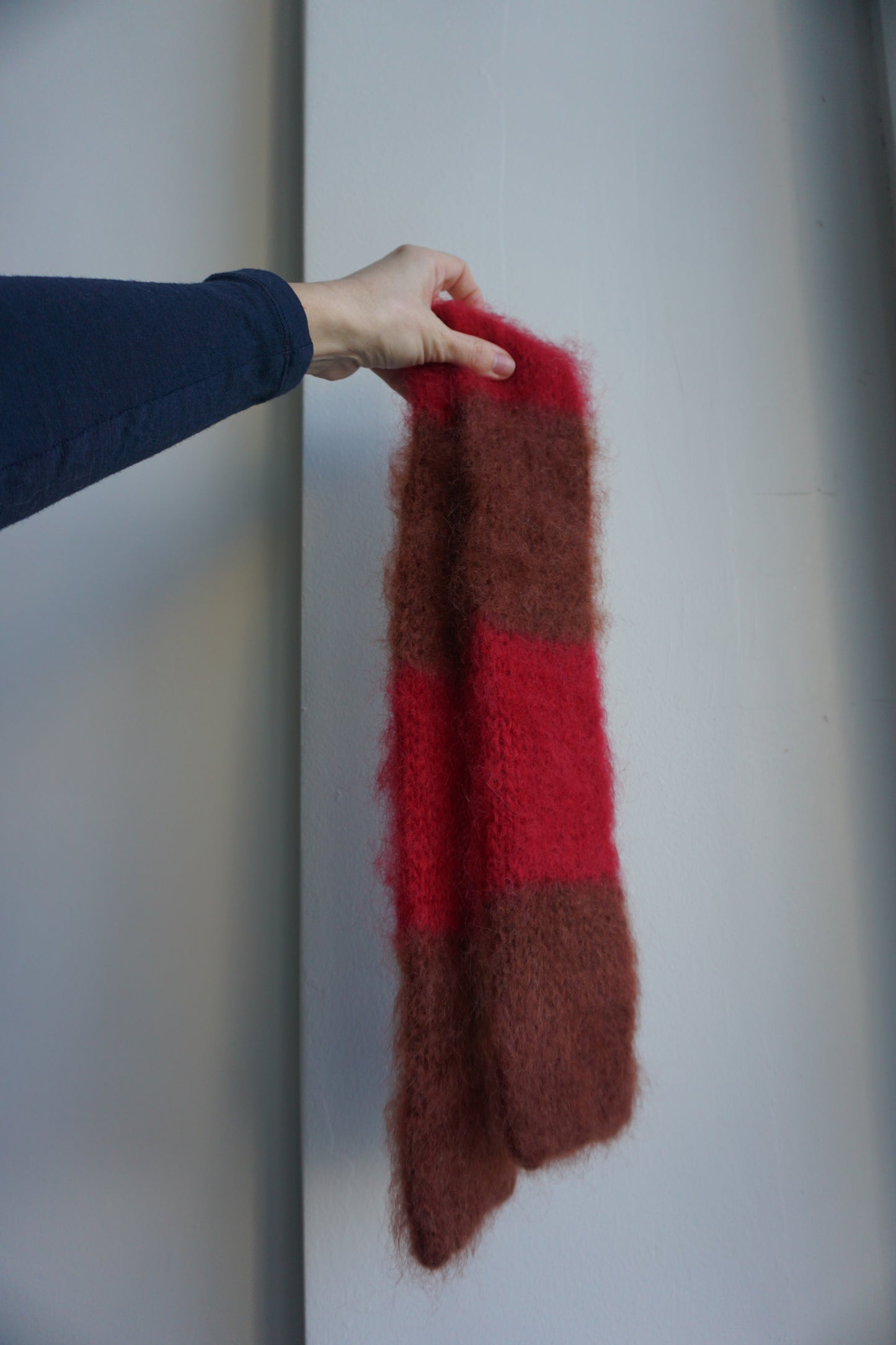 LEO scarf