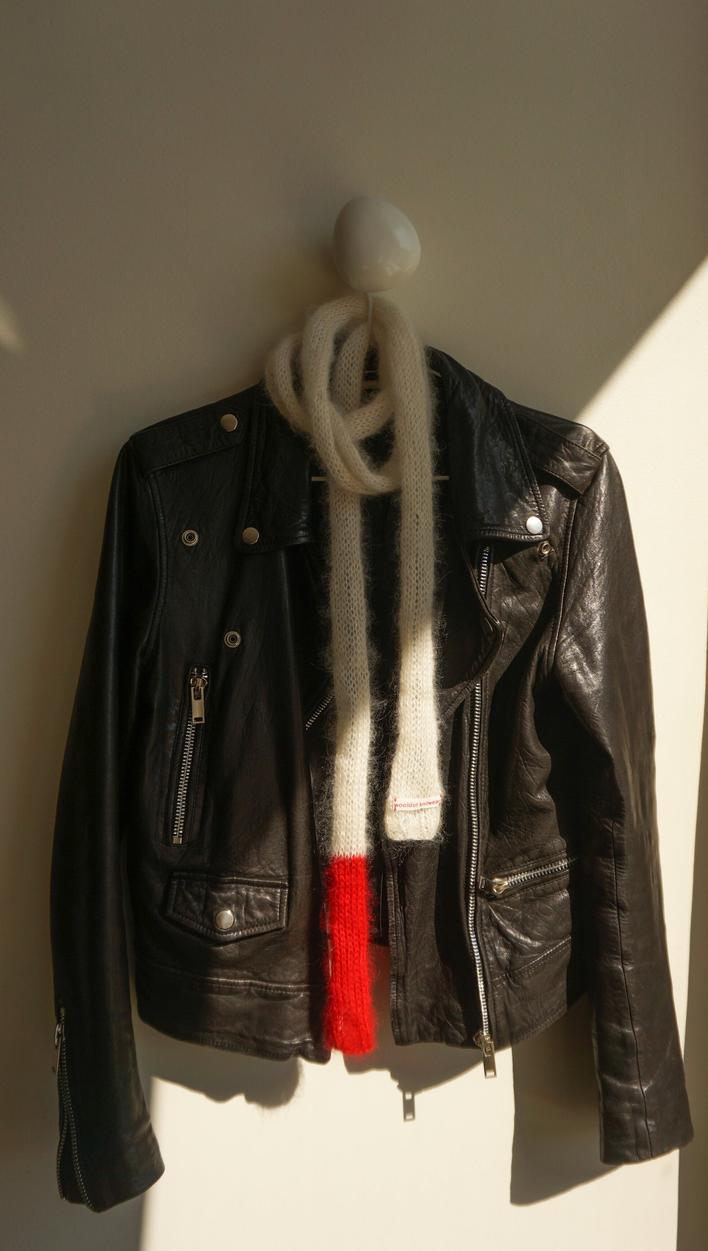 Small skinny white mohair scarf with bright red tip