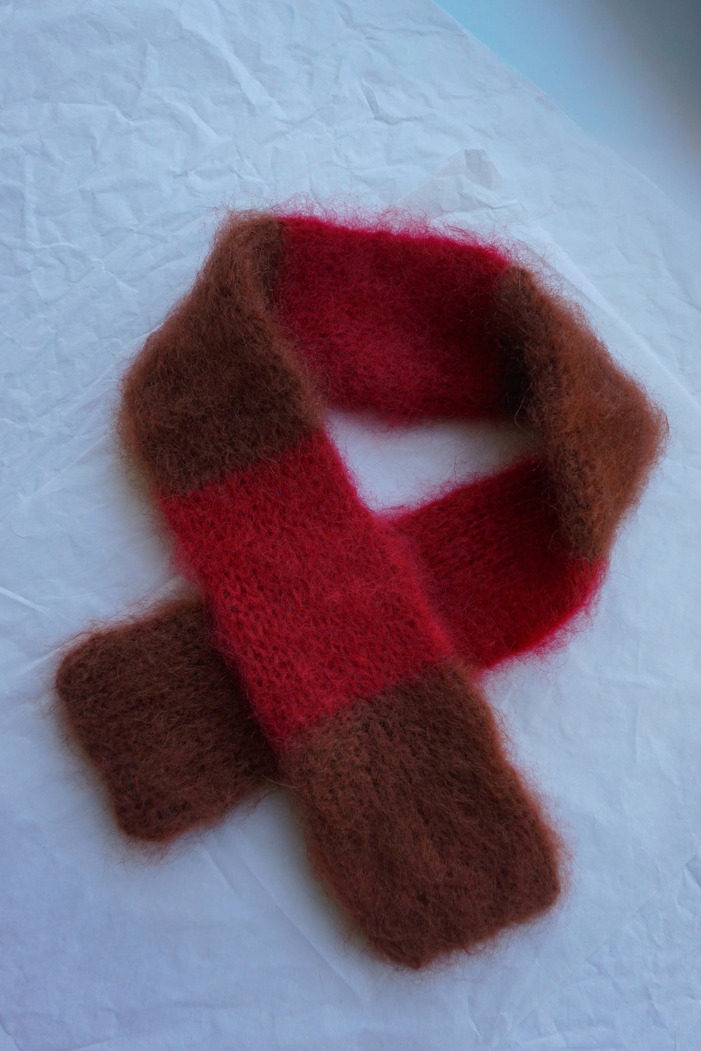 LEO scarf