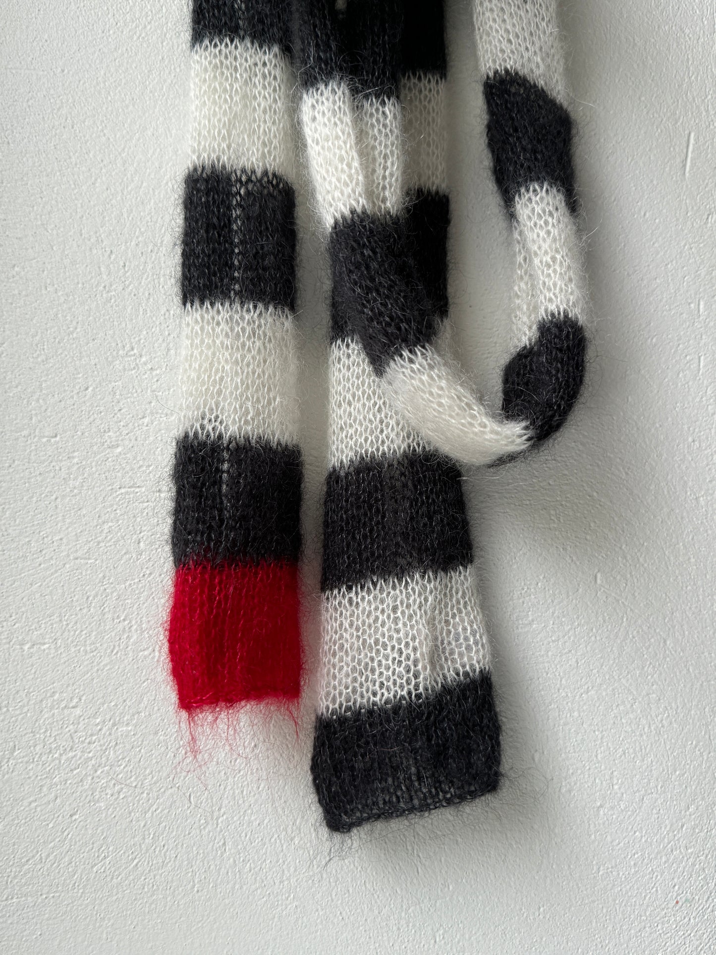 Skinny mohair scarf black and white stripes