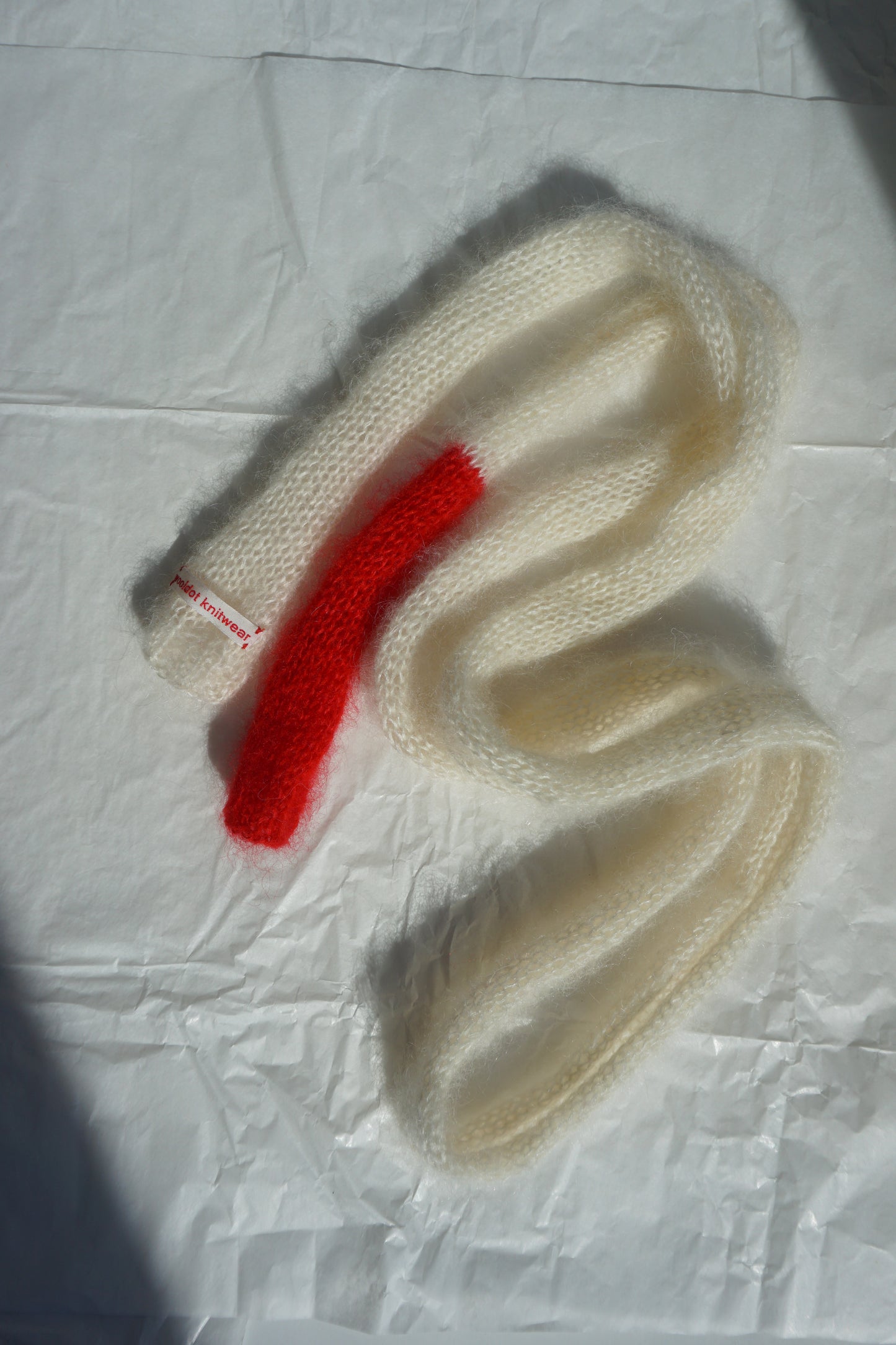 Small skinny white mohair scarf with bright red tip