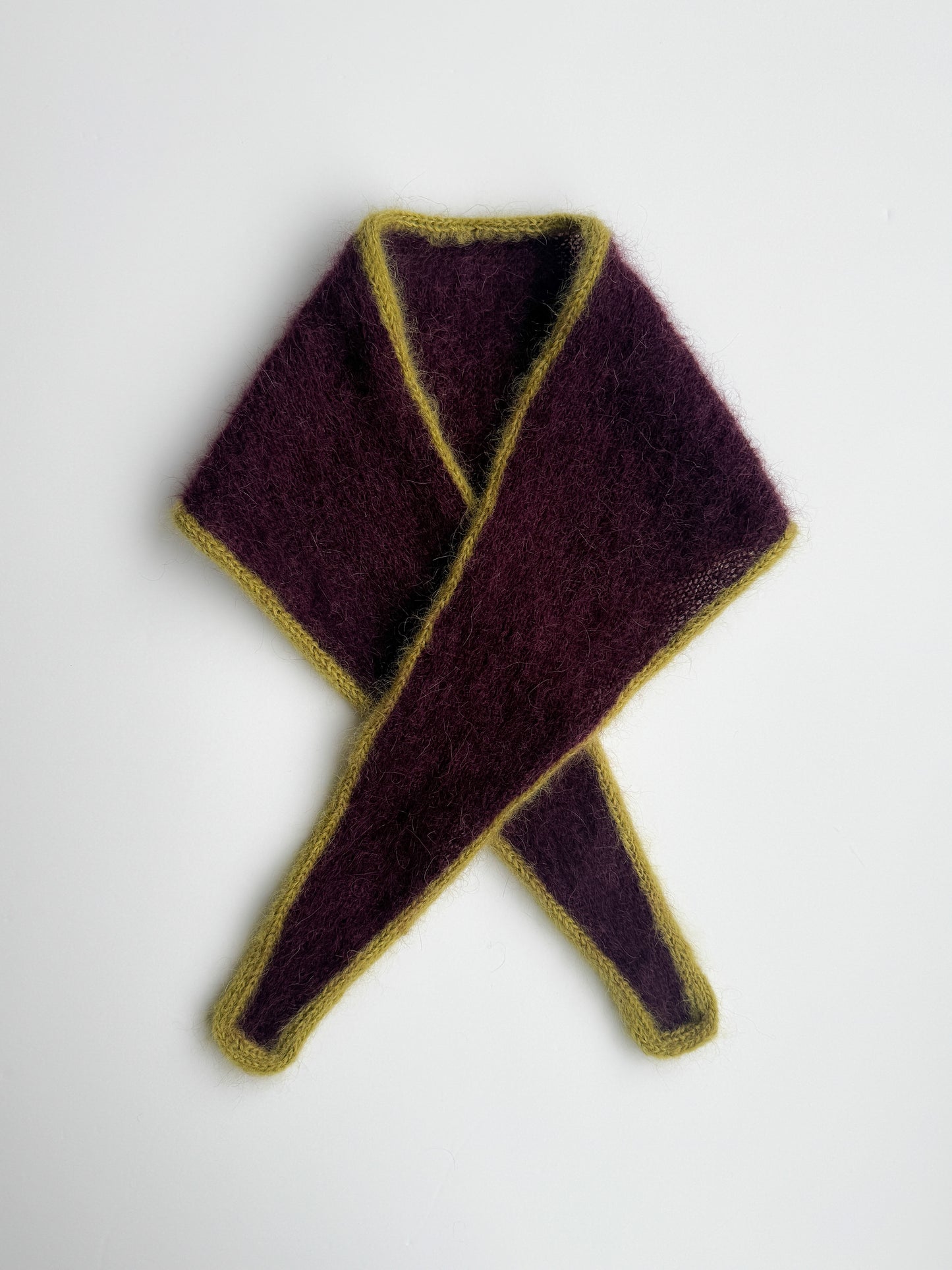 TOMO Bandana dark purple with green trim